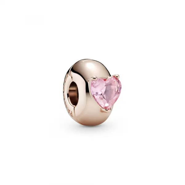 Kopča i ružičastim kamenčićem u obliku srca 