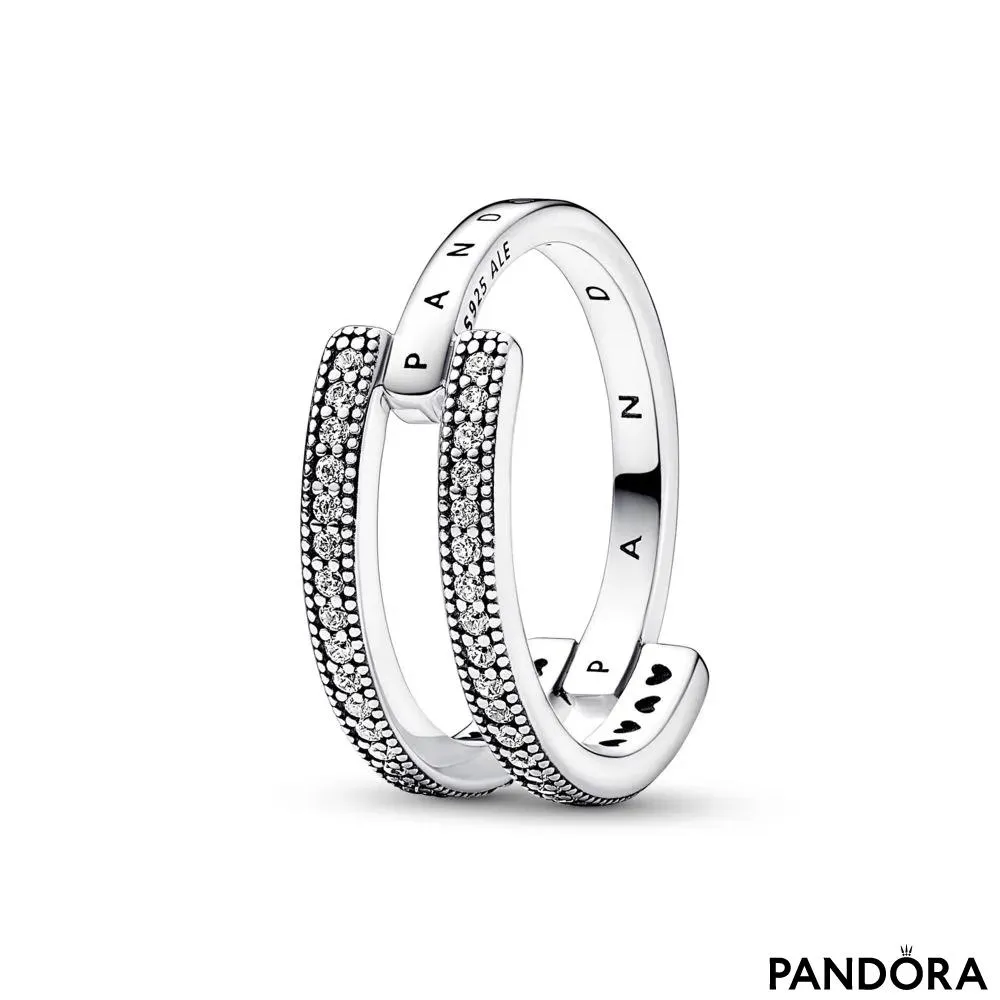 Srebrni Pandora logo prsten sa prozirnim kockastim cirkonima 
