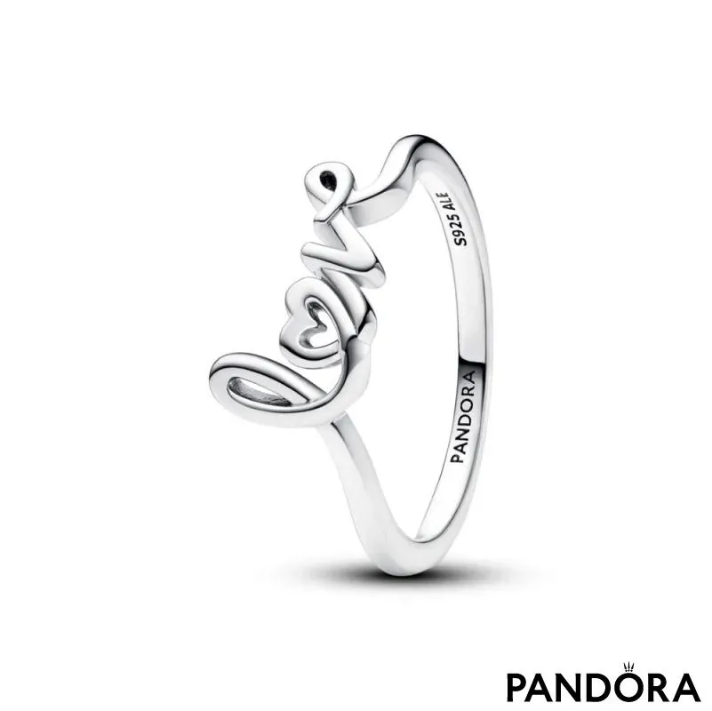 Prsten sa ručno ispisanom rieči ljubav 