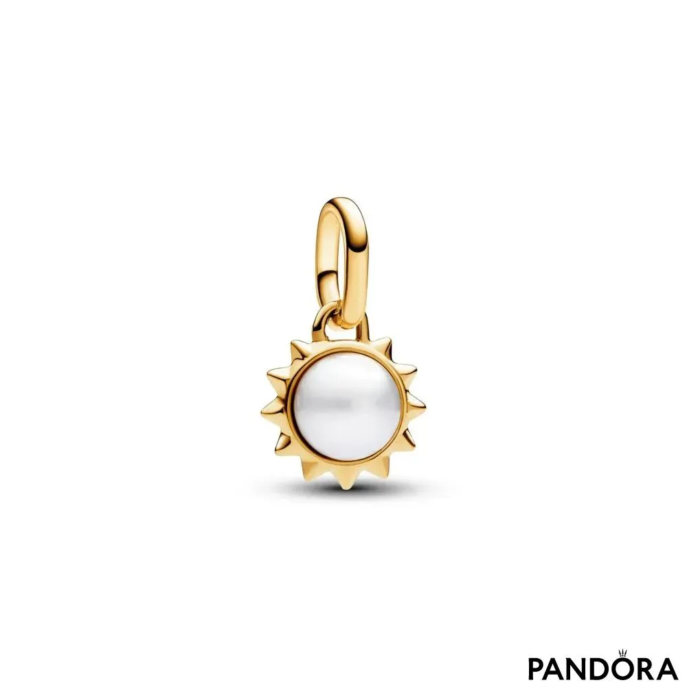 Pandora ME Sunce mini viseći privjesak sa obrađenim slatkovodno gajenim biserom 