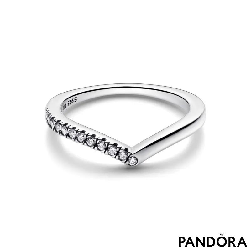 Prsten Pandora Timeless polusvjetlucavi ševron 